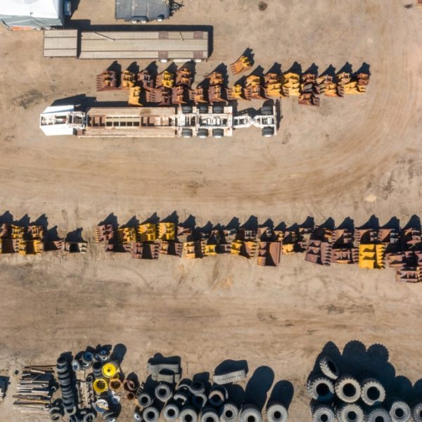 درباره ما 41 heavy equipment suppliers 1024x682 1